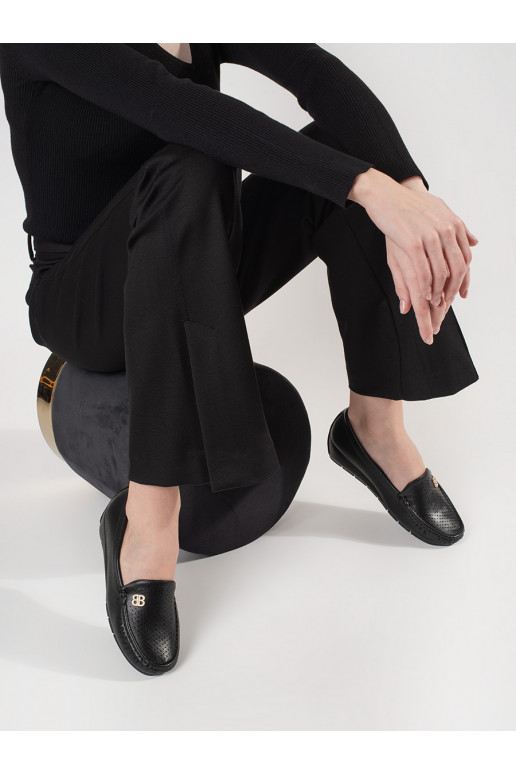 Juodos spalvos moteriški pusbačiai 