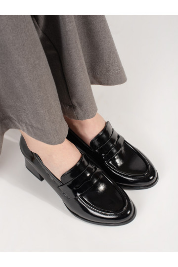 Juodos spalvos pusbačiai  2