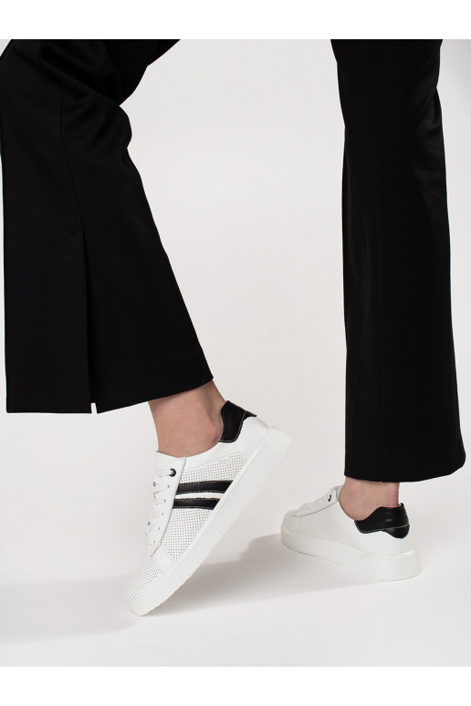 Baltos spalvos sportiniai bateliai  