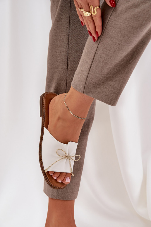 Šlepetės  dekoruoti Kokardką baltos spalvos Deonelis