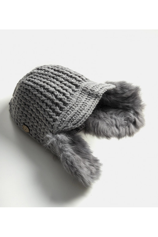 Pilka Zora kepurė su auskarais Pilka Zora kepurė su auskarais