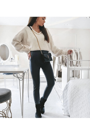 Ambrose pilki vaškuoti...