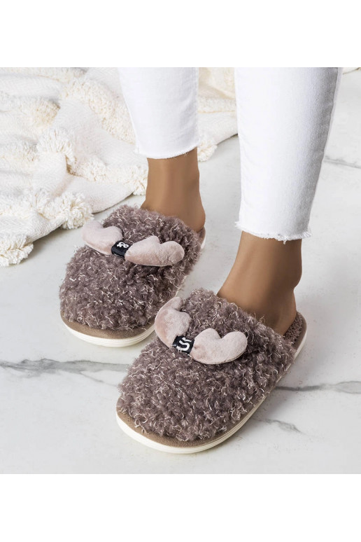 Rudos šlepetės su kailiu Rosny