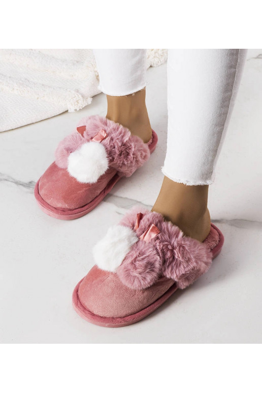 Rožinės šlepetės su gaubtu