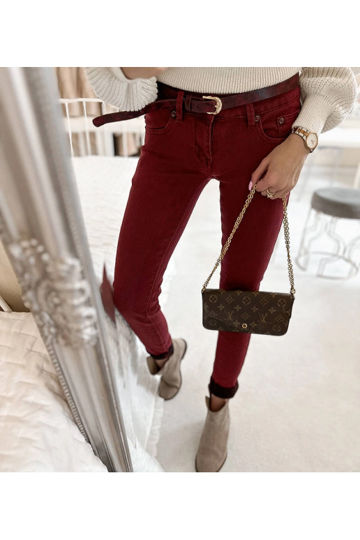 Raudonos elastinės kelnės su Rocher... Raudonos elastinės kelnės su Rocher...