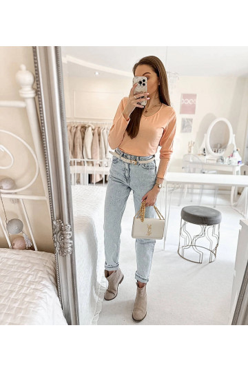 Rožinė palaidinė su V... 2