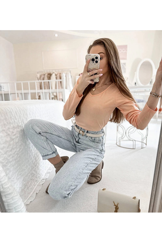 Rožinė palaidinė su V formos iškirpte... Rožinė palaidinė su V formos iškirpte...