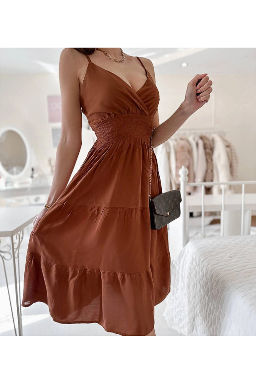 Ruda platėjanti suknelė Yvon Ruda platėjanti suknelė Yvon