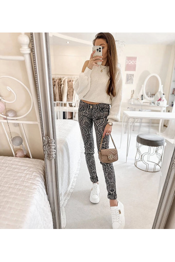 Alia juodos ir grafito... 2