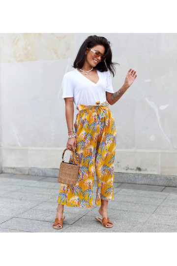 Geltonos moteriškos plačios...