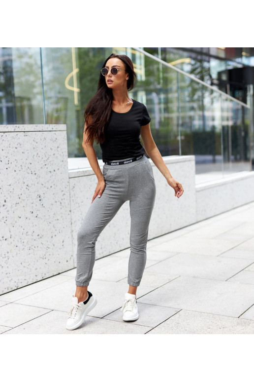 „Bovi“ paprasti juodi marškinėliai... „Bovi“ paprasti juodi marškinėliai...