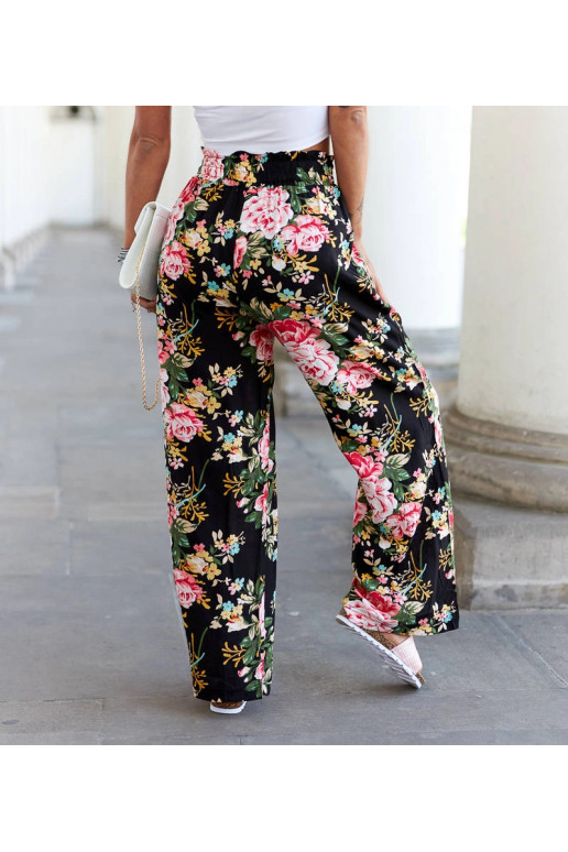 Juodos gėlytės plačiomis kelnėmis Cosimo
