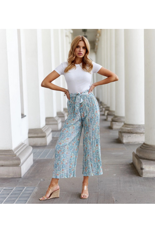 Žalios gėlėtos klostuotos kelnės...