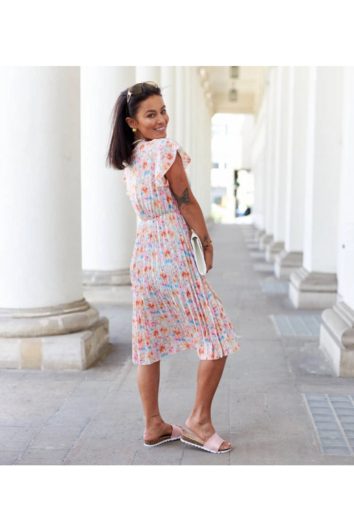 Ottavio rožinė, gėlėta, klostuota... Ottavio rožinė, gėlėta, klostuota...