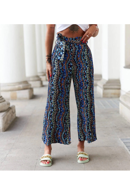 „Archimede“ tamsiai mėlynos plačios... „Archimede“ tamsiai mėlynos plačios...