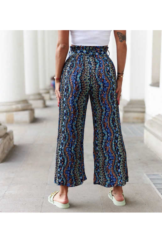 „Archimede“ tamsiai mėlynos plačios... „Archimede“ tamsiai mėlynos plačios...