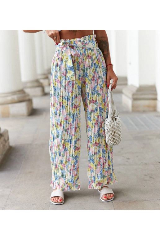 Cesate geltonos gėlėtos klostuotos... Cesate geltonos gėlėtos klostuotos...