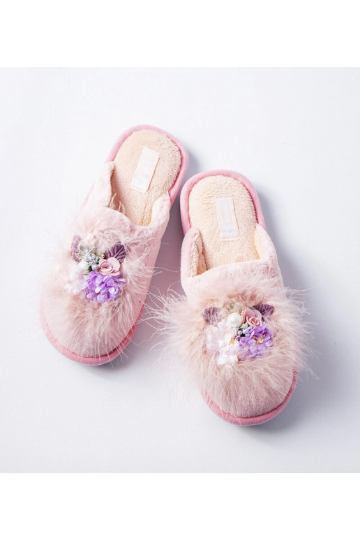 Rožinės šiltos šlepetės su gėlėmis Moly