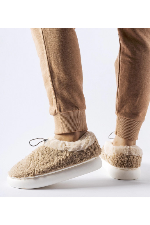 Smėlio spalvos šiltos šlepetės su...