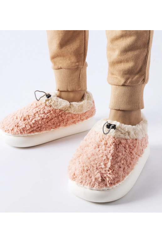 Rožinės šiltos šlepetės su uždaru...