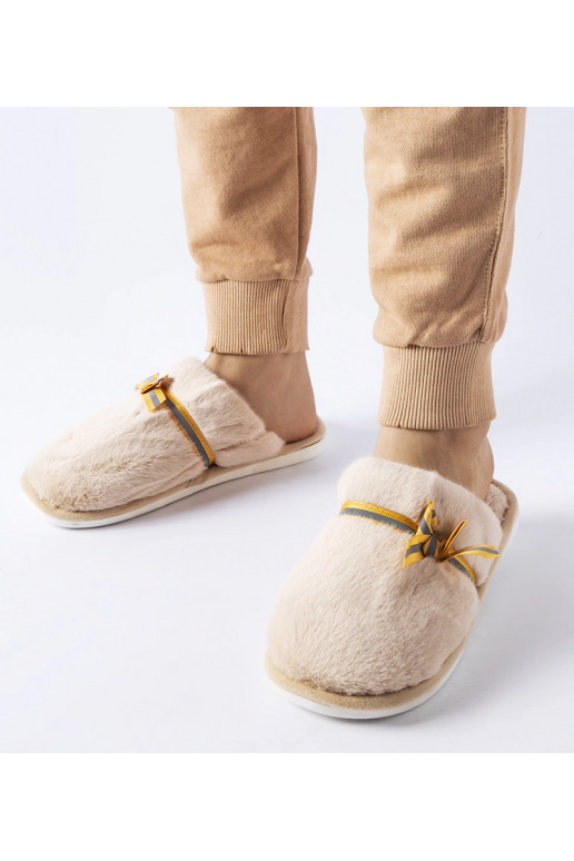 Smėlio spalvos šiltos šlepetės su...