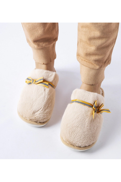 Smėlio spalvos šiltos šlepetės su...