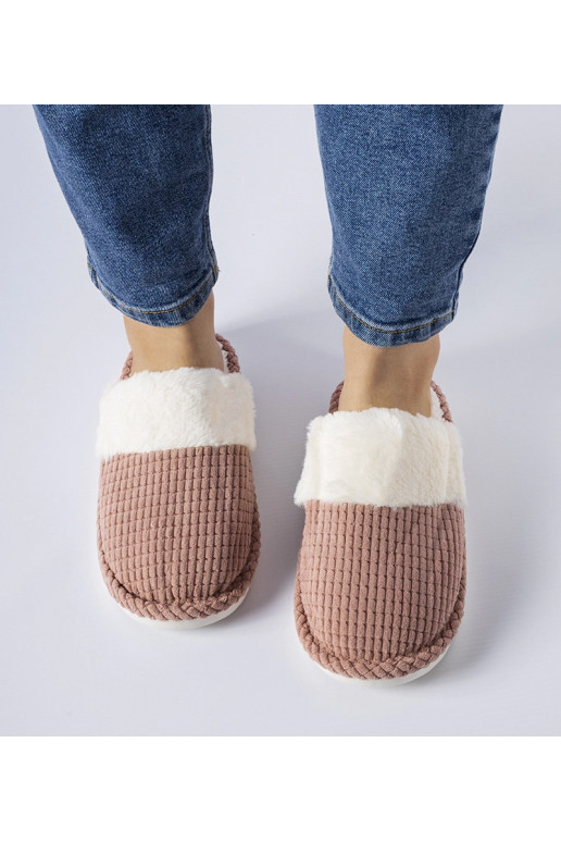 Smulkesnės rožinės šiltos šlepetės