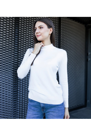 Baltas klasikinis laisvas...