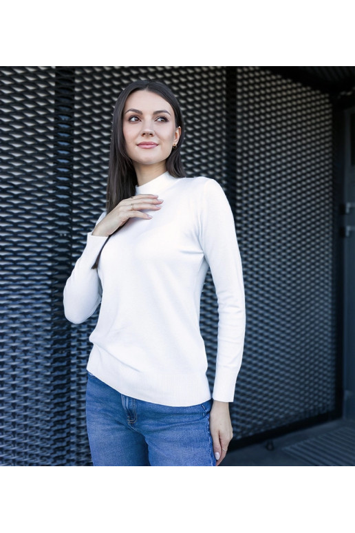 Baltas klasikinis laisvas džemperis... Baltas klasikinis laisvas džemperis...