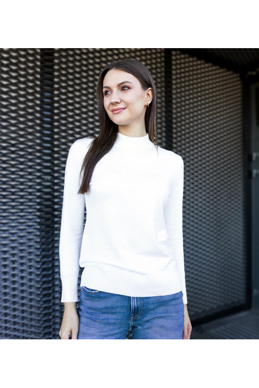 Baltas klasikinis laisvas džemperis... Baltas klasikinis laisvas džemperis...