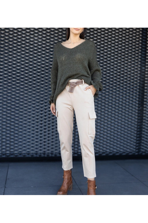 Smėlio spalvos kovinės kelnės su... Smėlio spalvos kovinės kelnės su...