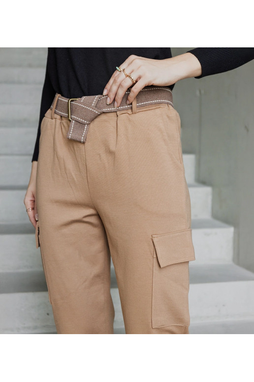 Nuala šviesiai rudos kovos kelnės su... Nuala šviesiai rudos kovos kelnės su...