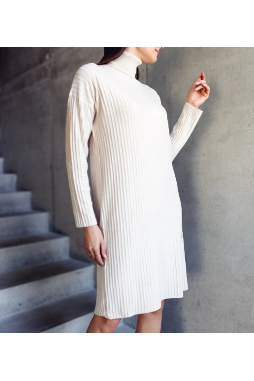 Smėlio spalvos blizganti vidutinio... Smėlio spalvos blizganti vidutinio...