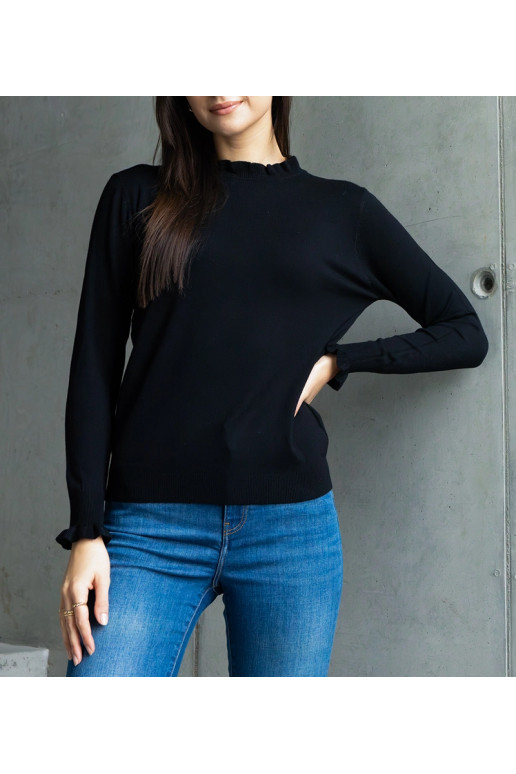 Juodas minkštas megztinis puoštas... Juodas minkštas megztinis puoštas...