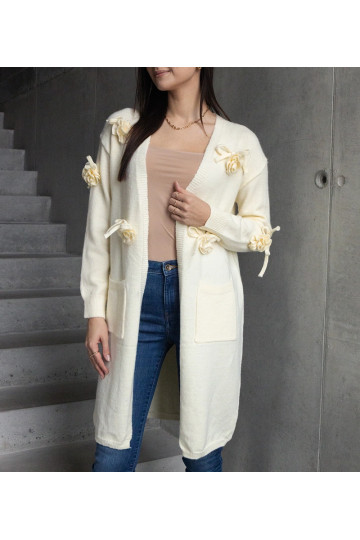 Ilgas baltas megztinis Lira