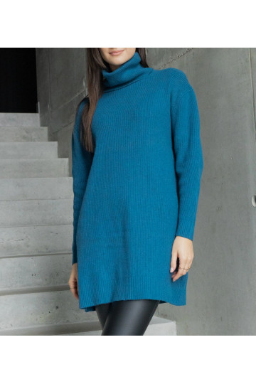 Ilgas tamsiai mėlynas...