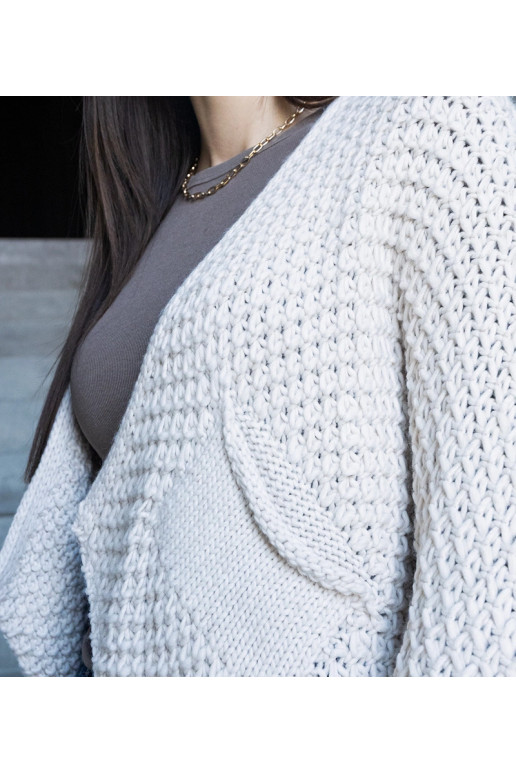 Baltas Nira įvyniojamas megztinis Baltas Nira įvyniojamas megztinis