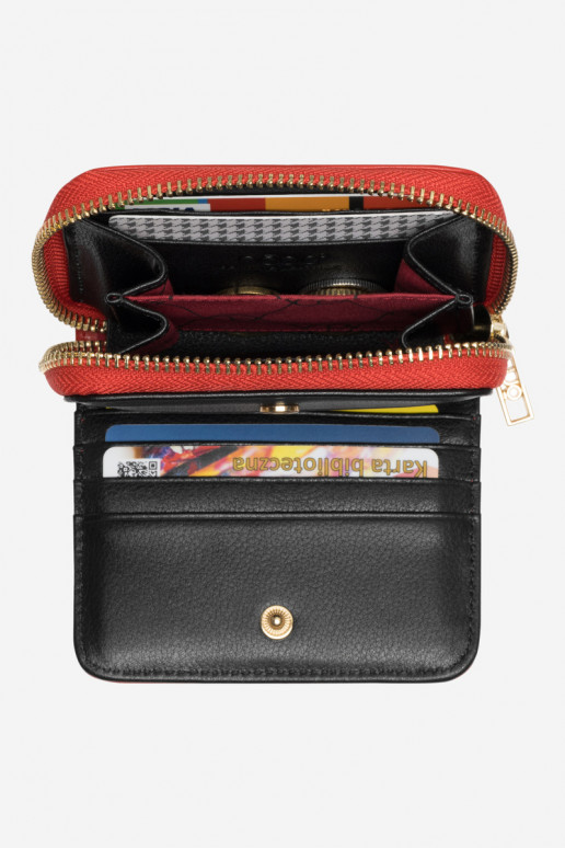 Moteriška piniginė pagaminta iš...