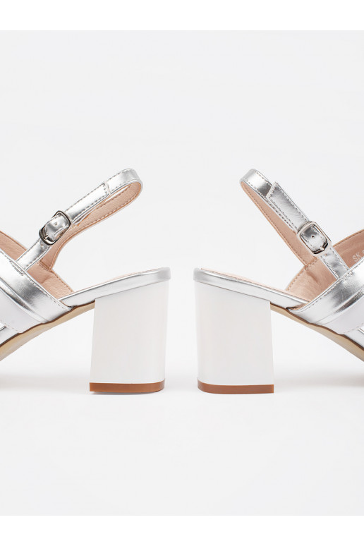 basutės ant kulno  Sergio Leone