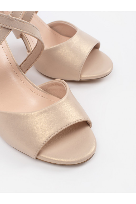 basutės  su plonu kulniuku perłowe Sergio Leone