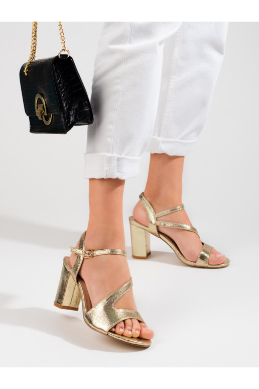 Elegantiško stiliaus sandalai  ant kulno 