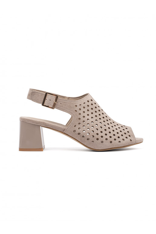 smėlio spalvos sandalai  iš zomšos