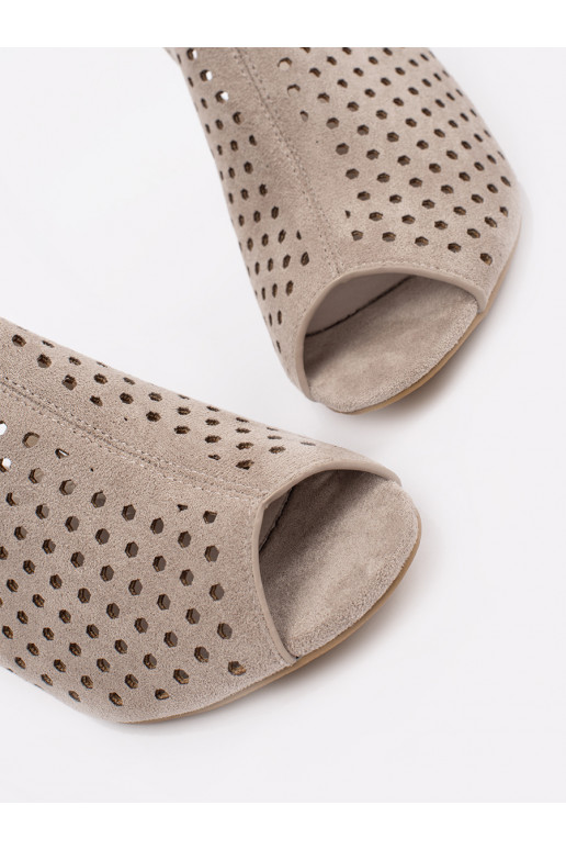 smėlio spalvos sandalai  iš zomšos