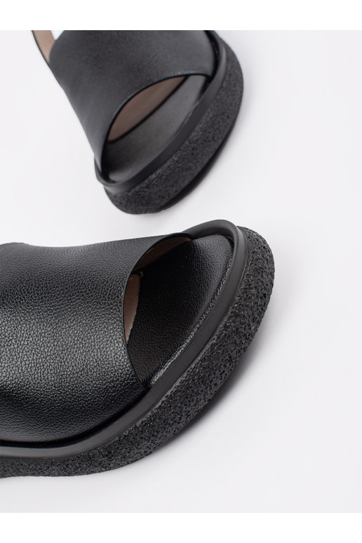 Juodos spalvos  sandalai 