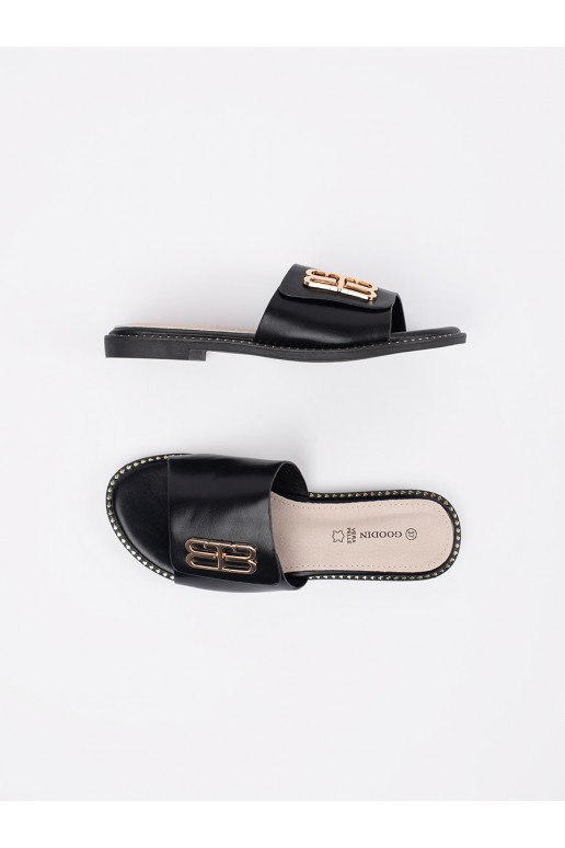 Juodos spalvos Šlepetės    Juodos spalvos Šlepetės