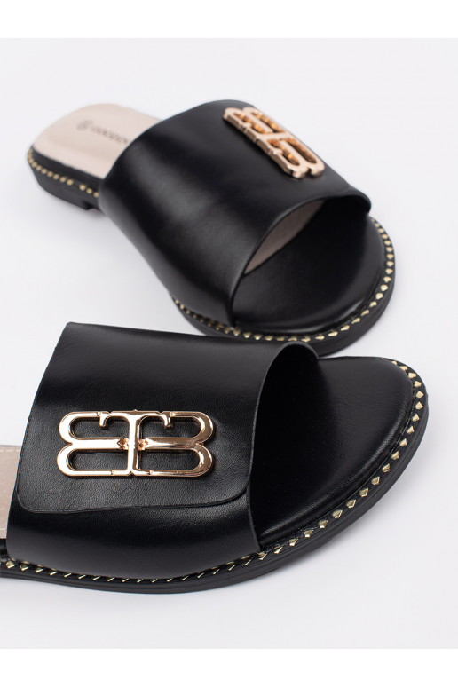 Juodos spalvos Šlepetės    Juodos spalvos Šlepetės