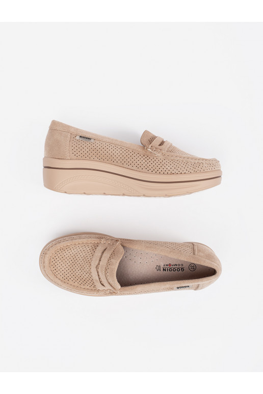 smėlio spalvos mokasinai su masyviu kulnu