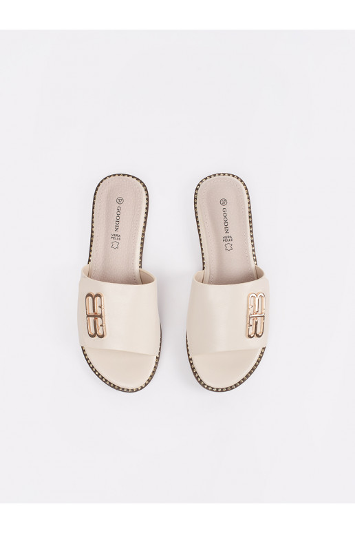 dramblio kaulo spalvos Šlepetės    dramblio kaulo spalvos Šlepetės