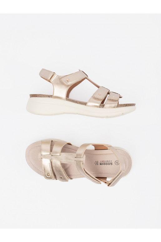 sandalai    sandalai