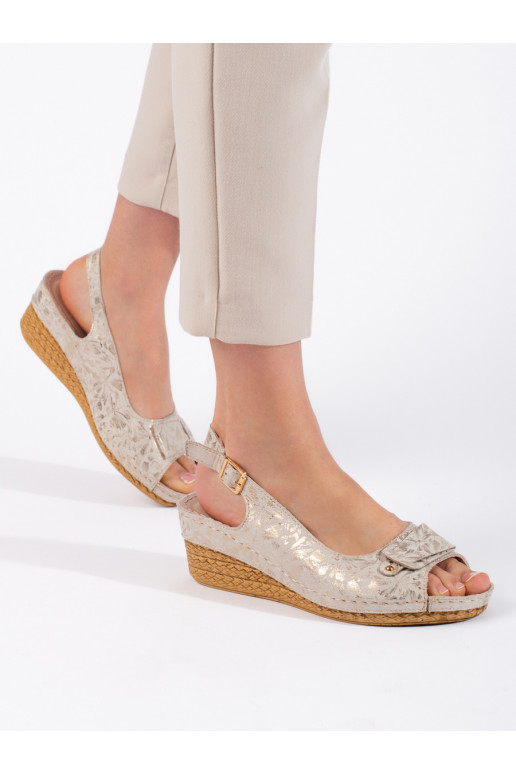 smėlio spalvos sandalai espadrilės